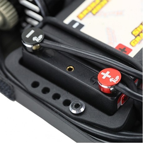 1UP RACING LowPro Bullet Plug Grips – Red/Black + LowPro Bullet Plugs 4mm (2pcs)