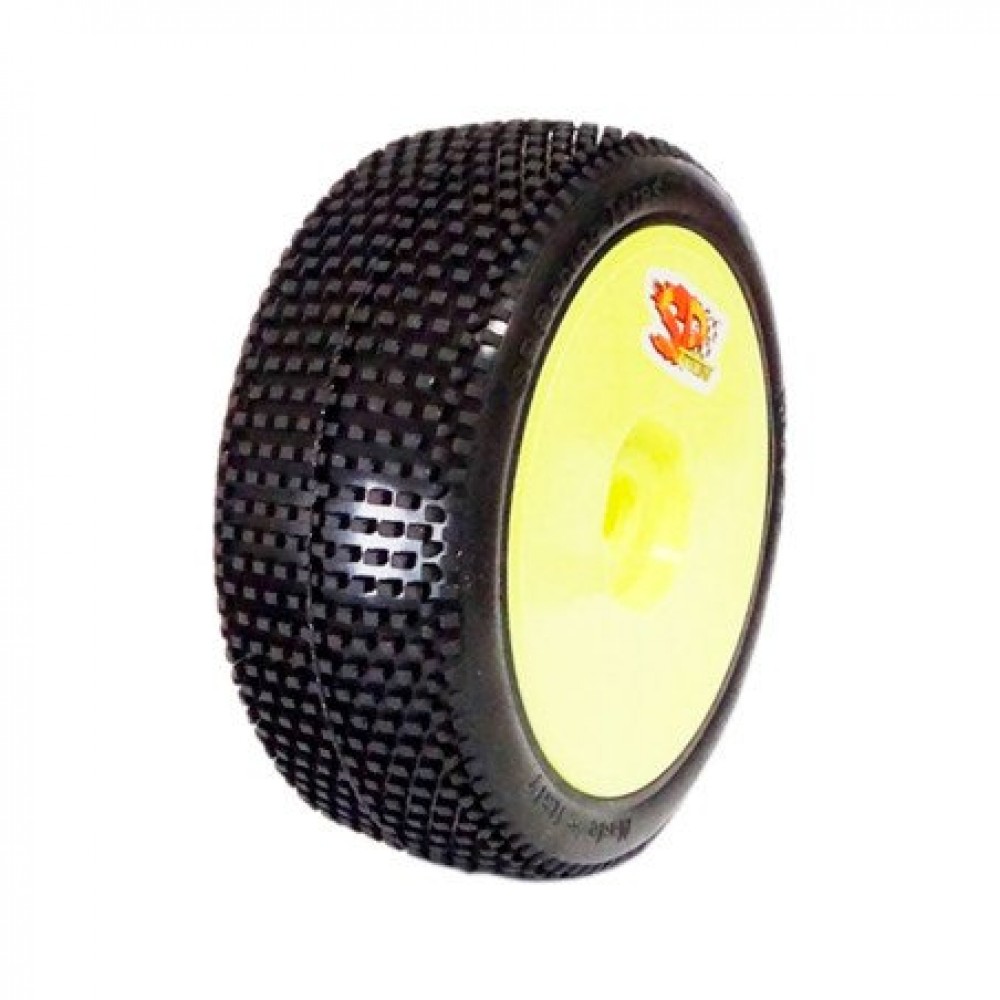SP RICKY 1/8 OFF-ROAD COMPETITION HYPER SOFT PRE-MOUNTED ON YELLOW WHEEL (2pcs)
